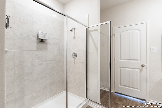 Image 18 of 33 For 3362 Stoney Knoll