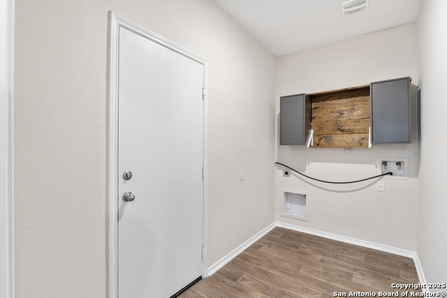 Image 20 of 33 For 3362 Stoney Knoll