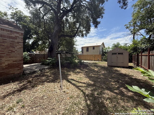Image 11 of 13 For 1626 Mckinley