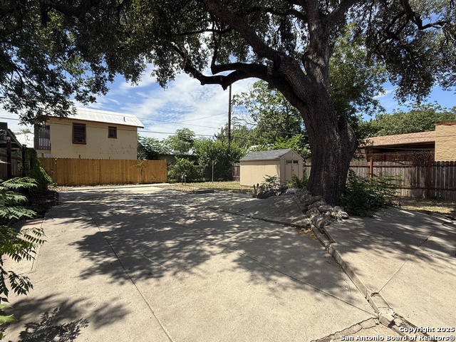 Image 2 of 13 For 1626 Mckinley
