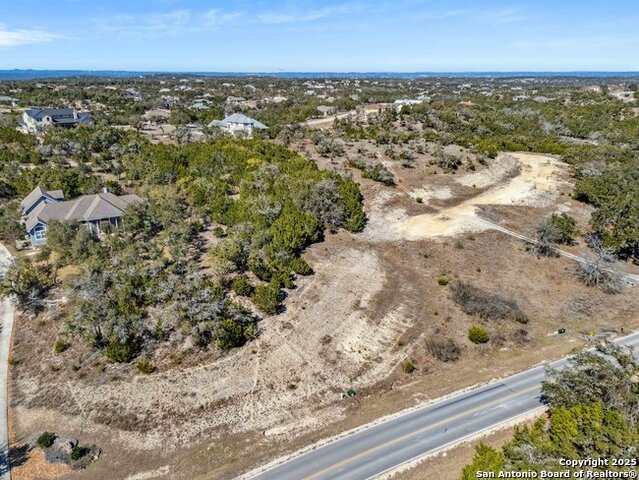 Image 4 of 15 For 3536 Comal Springs