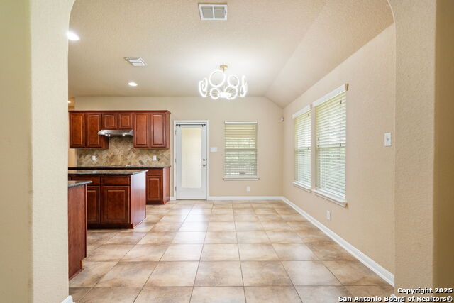 Image 12 of 27 For 413 Carlow