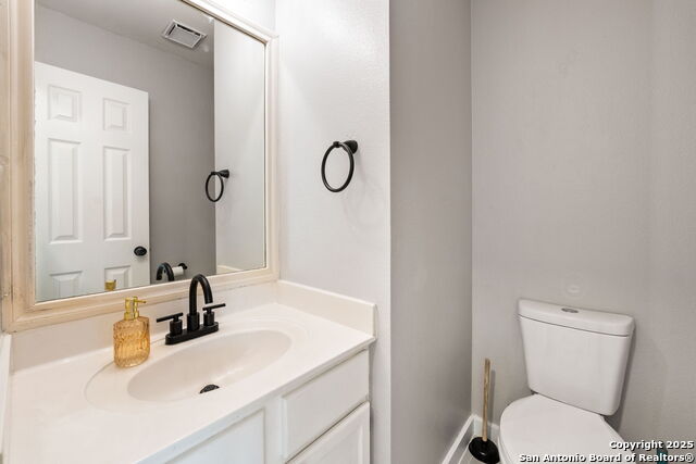 Image 11 of 42 For 9019 Quaker Ridge