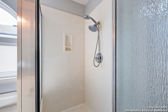 Image 22 of 42 For 9019 Quaker Ridge