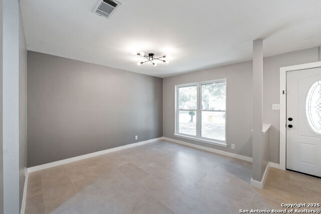Image 6 of 42 For 9019 Quaker Ridge