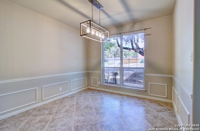 Listing photo id 8 for 8203 Brightstone