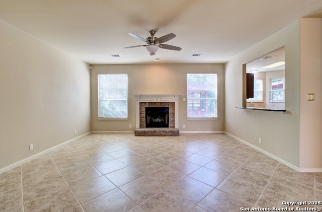 Listing photo id 7 for 8203 Brightstone