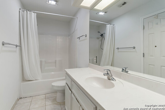 Listing photo id 20 for 434 Watts  