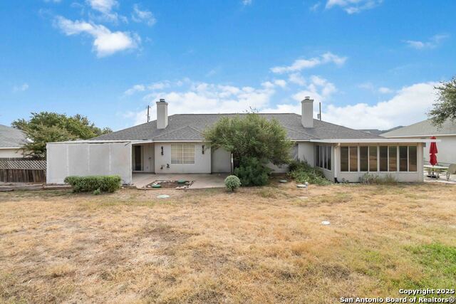 Listing photo id 21 for 434 Watts  