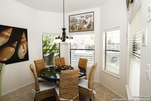 Listing photo id 9 for 13849 Doubloon St