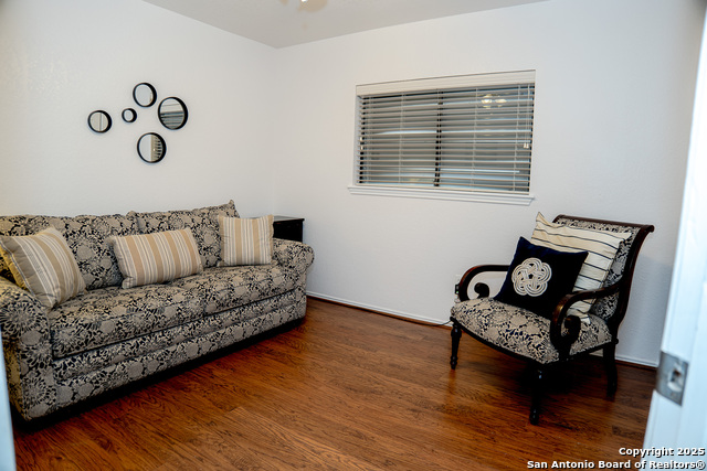 Listing photo id 15 for 13849 Doubloon St