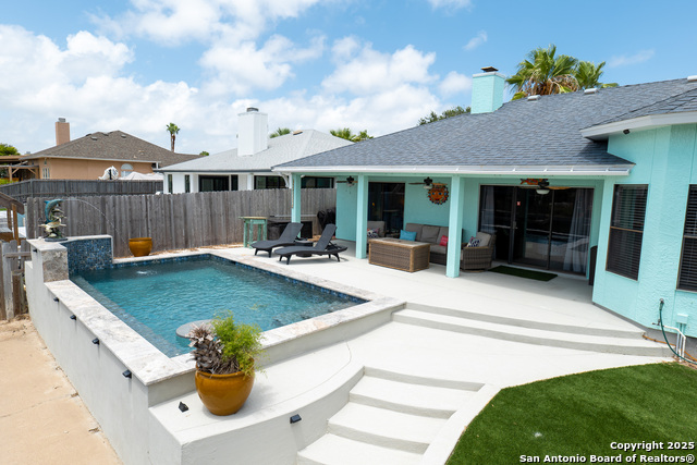 Listing photo id 23 for 13849 Doubloon St