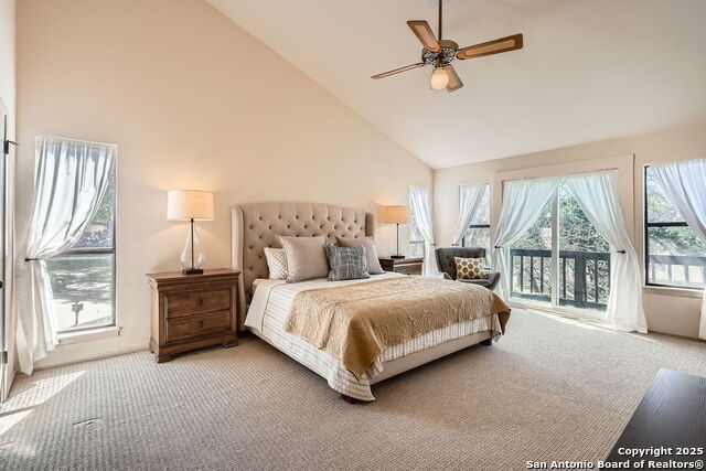 Listing photo id 11 for 607 Morning Hill
