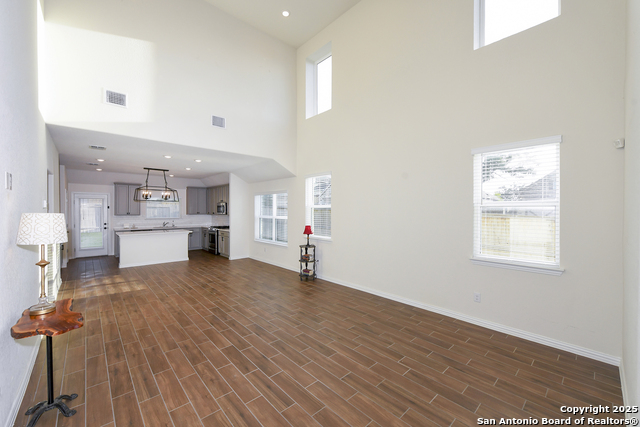 Image 14 of 46 For 2069 Flametree