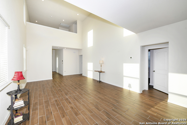 Image 19 of 46 For 2069 Flametree