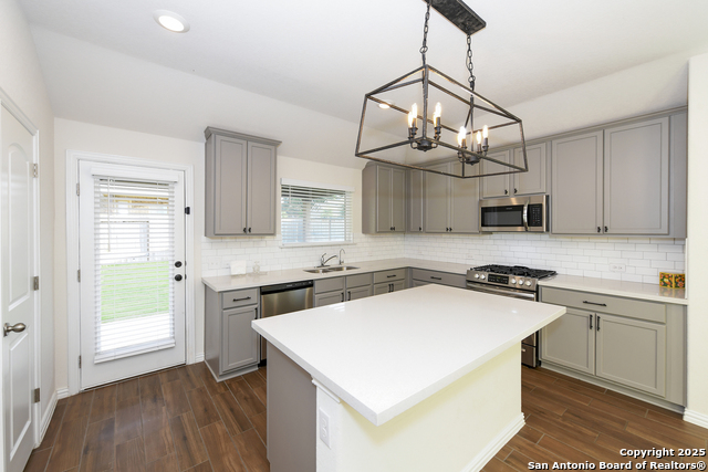 Image 22 of 46 For 2069 Flametree