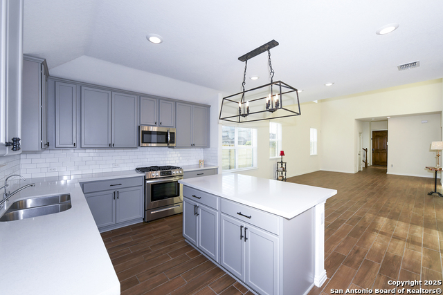 Image 23 of 46 For 2069 Flametree