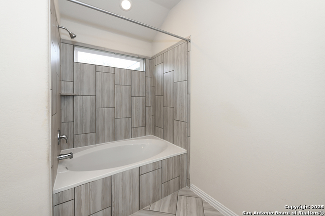 Image 33 of 46 For 2069 Flametree