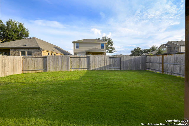 Image 39 of 46 For 2069 Flametree