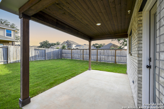 Image 42 of 46 For 2069 Flametree