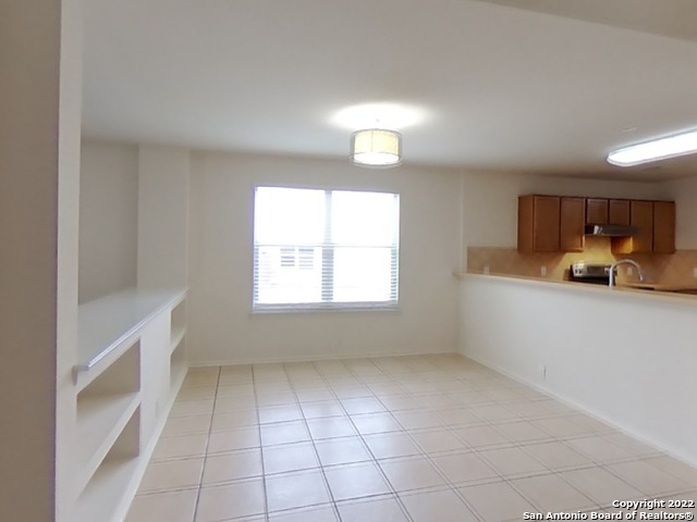 Image 11 of 41 For 943 Tisbury Pkwy