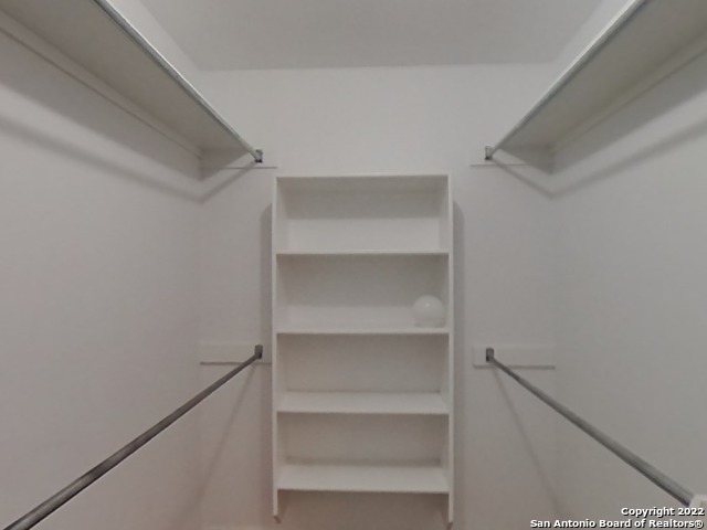 Image 24 of 41 For 943 Tisbury Pkwy