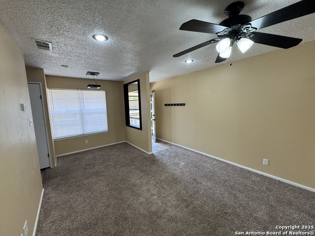 Listing photo id 9 for 923 Vance Jackson  1406