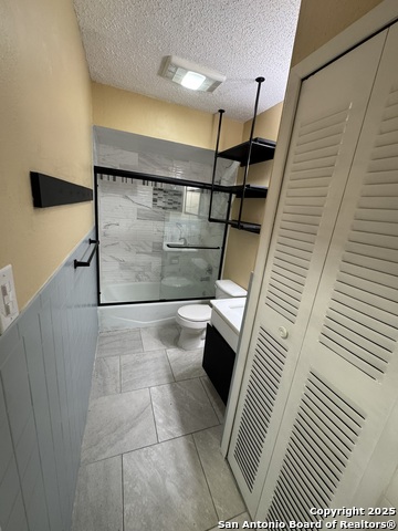 Listing photo id 11 for 923 Vance Jackson  1406