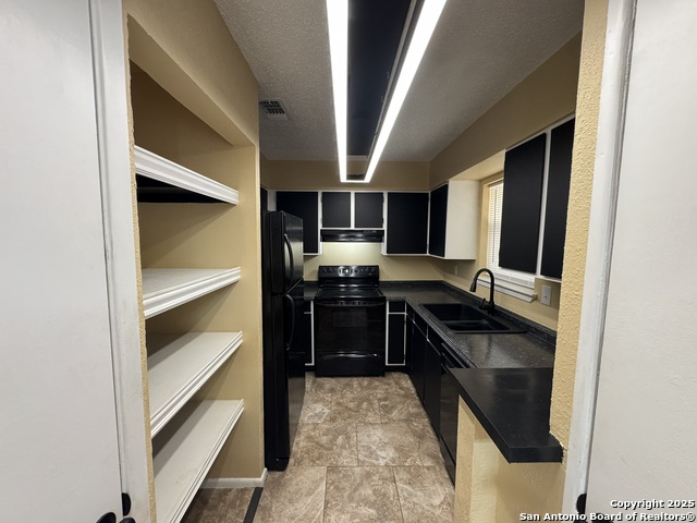 Listing photo id 19 for 923 Vance Jackson  1406