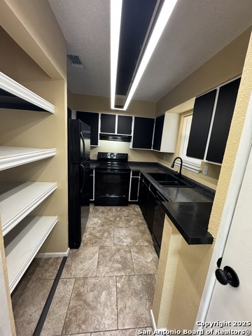 Listing photo id 20 for 923 Vance Jackson  1406