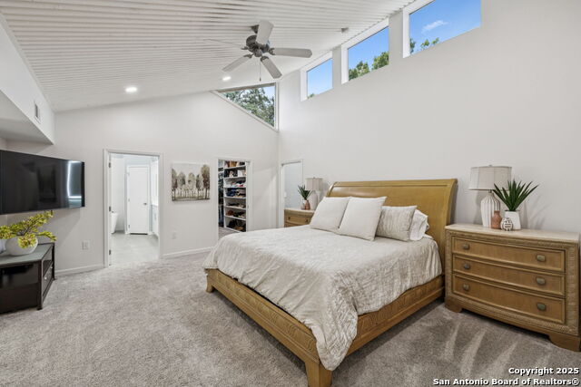 Listing photo id 5 for 111 Wickford Way