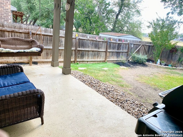 Listing photo id 14 for 8714 White Crown