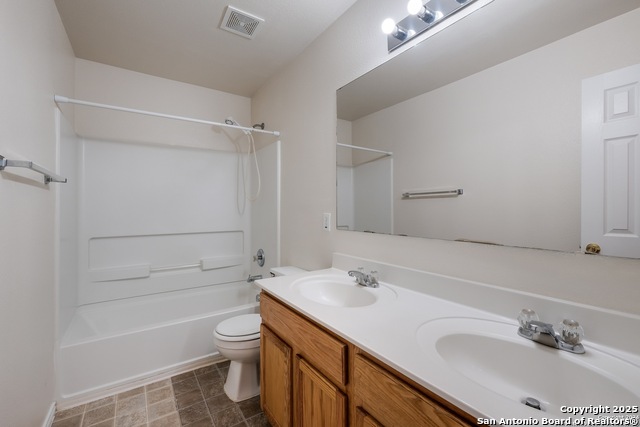 Image 15 of 18 For 11006 Hillsdale Loop