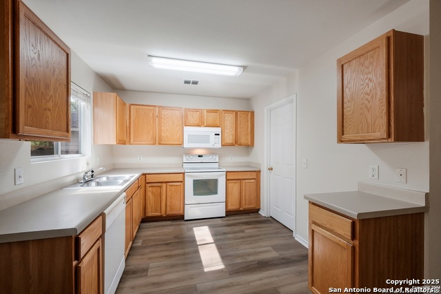 Image 9 of 18 For 11006 Hillsdale Loop