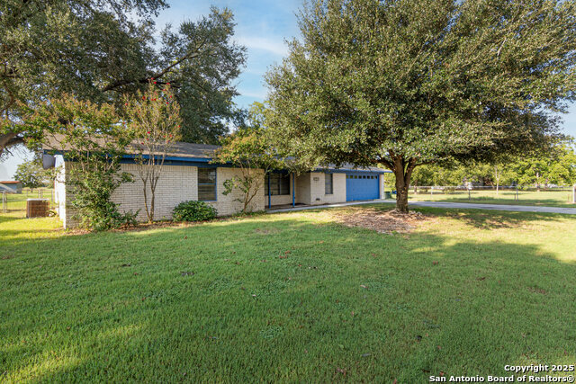 Details for 1741 Westview, Seguin, TX 78155