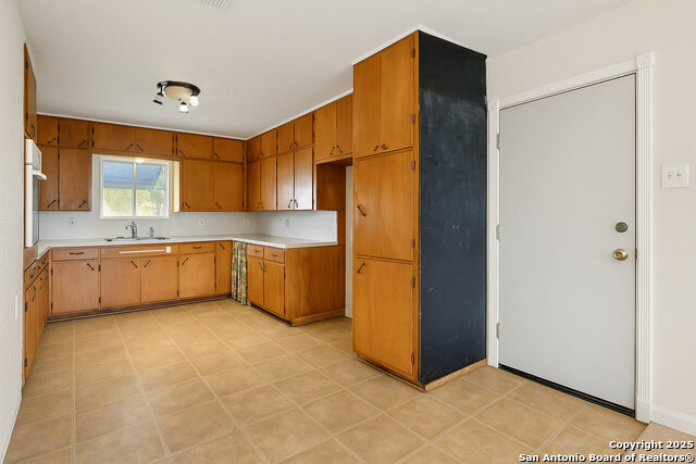Image 12 of 22 For 1741 Westview