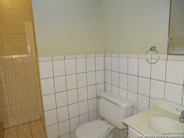 Image 20 of 20 For 1016 Blanco Rd.  203