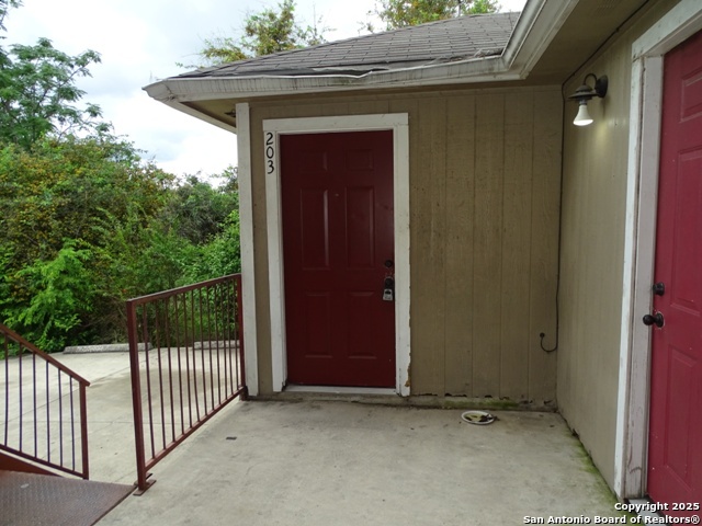 Image 3 of 20 For 1016 Blanco Rd.  203