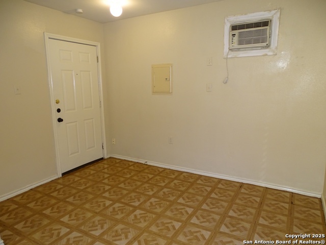Image 5 of 20 For 1016 Blanco Rd.  203