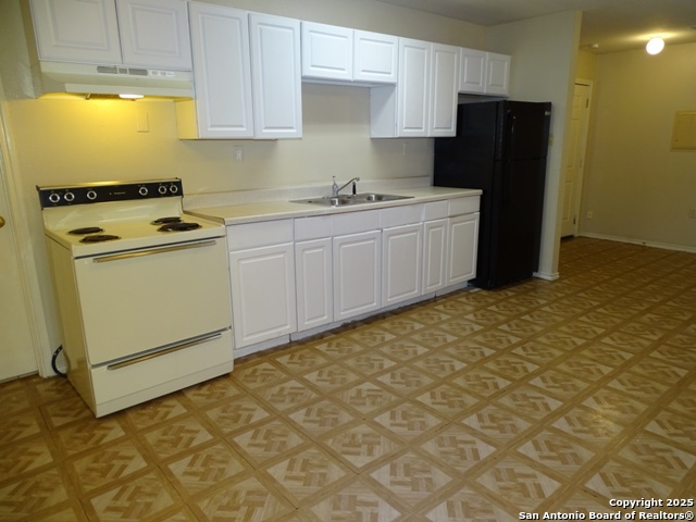 Image 9 of 20 For 1016 Blanco Rd.  203