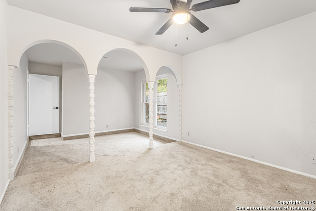 Image 21 of 31 For 5914 Forest Mill St