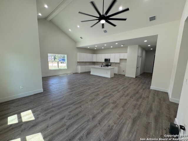 Image 23 of 35 For 664 Rolling Hills