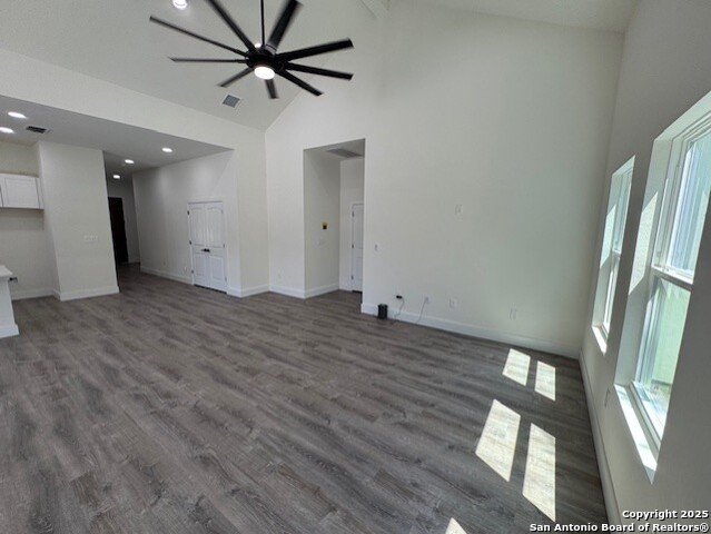 Image 24 of 35 For 664 Rolling Hills