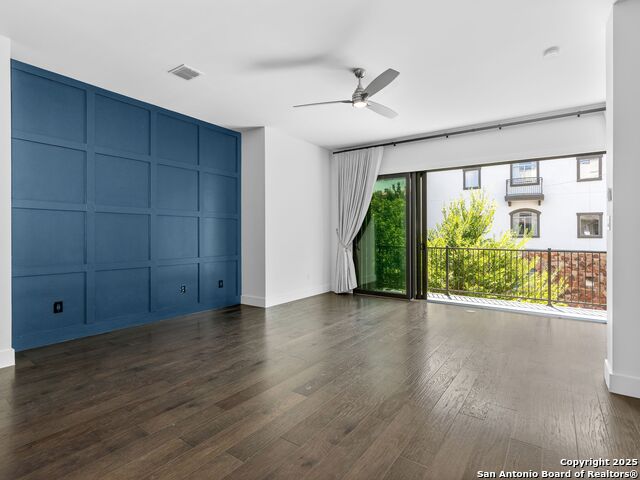 Listing photo id 17 for 825 Saint Mary's Street N 102