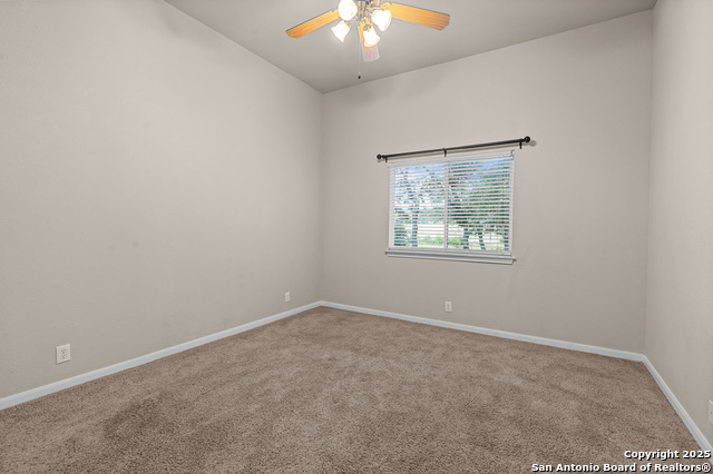 Image 32 of 55 For 106 Oak Valley Dr