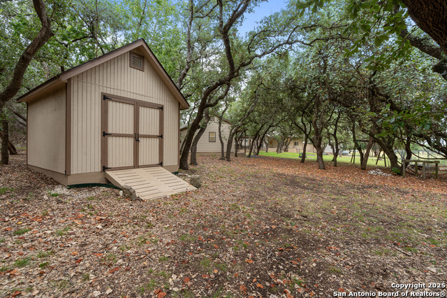 Image 44 of 55 For 106 Oak Valley Dr