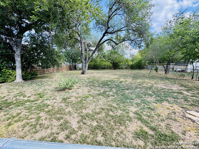 Image 17 of 24 For 510 Mitchell