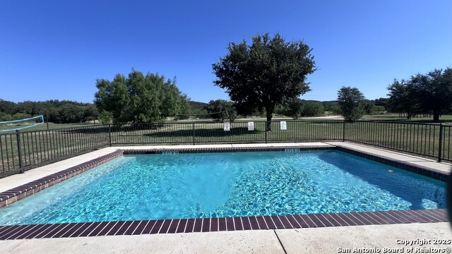 Listing photo id 14 for 888 Tierra Linda Dr