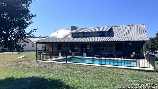 Listing photo id 16 for 888 Tierra Linda Dr