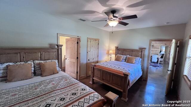 Listing photo id 5 for 888 Tierra Linda Dr
